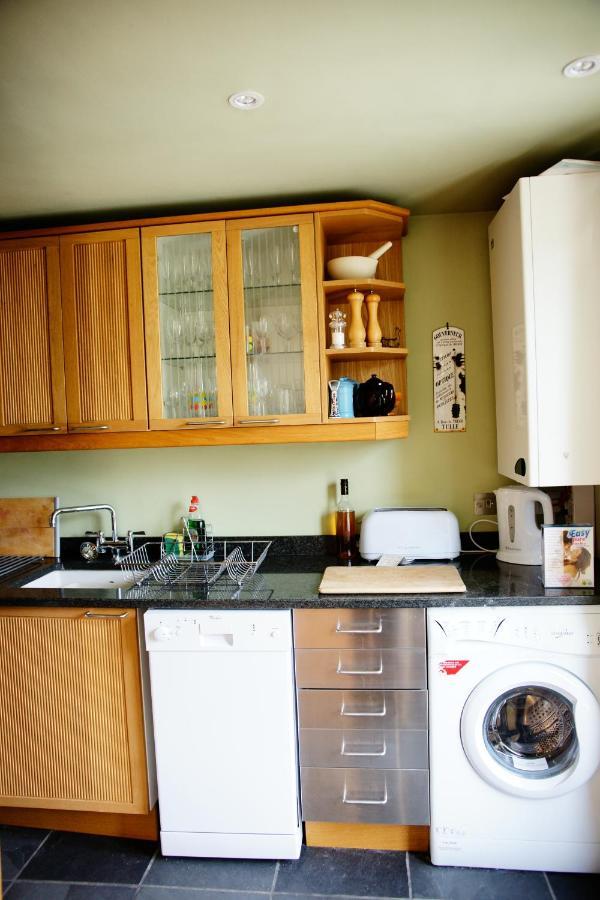 Fosse Farmhouse Holiday Cottages 치펜햄 외부 사진