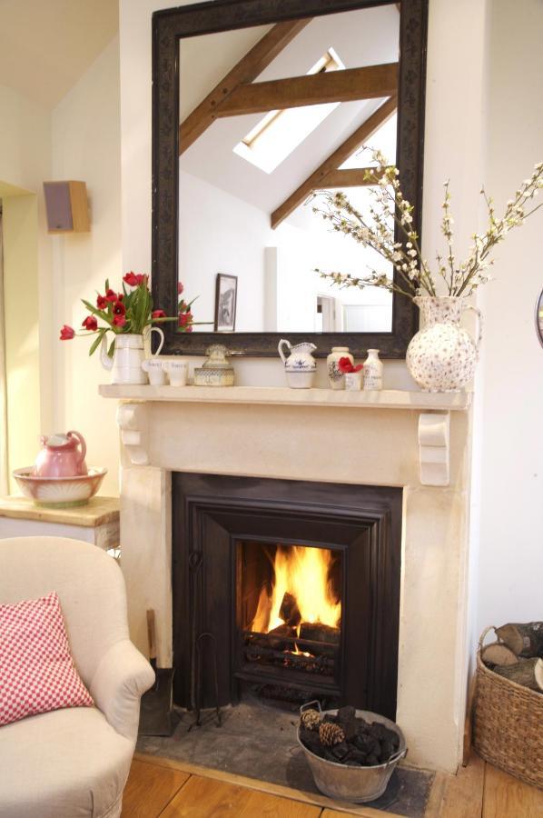 Fosse Farmhouse Holiday Cottages 치펜햄 외부 사진