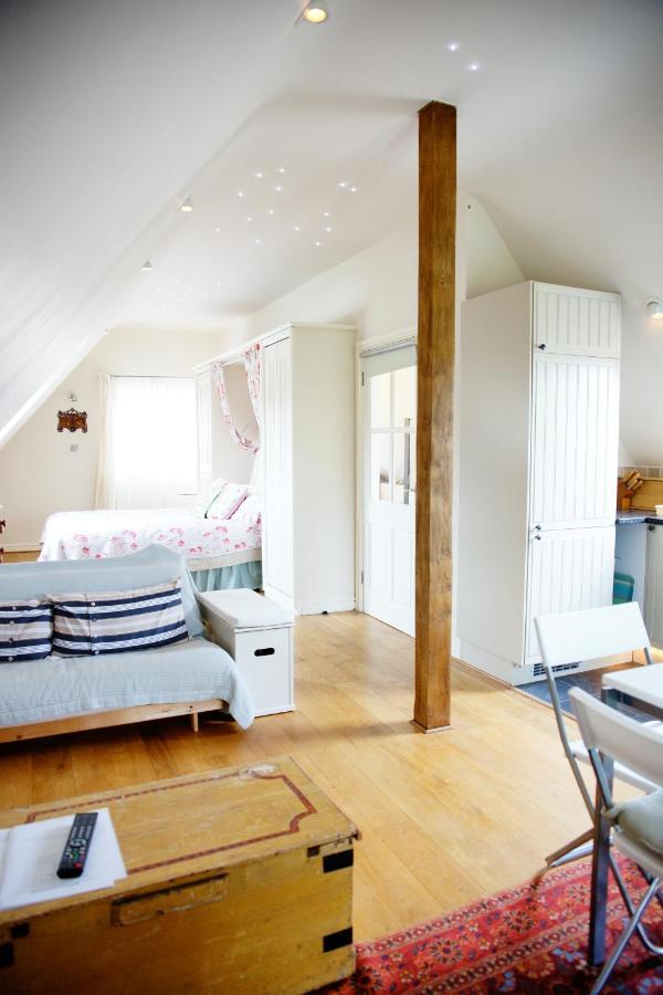 Fosse Farmhouse Holiday Cottages 치펜햄 외부 사진