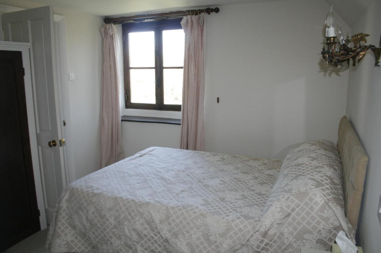 Fosse Farmhouse Holiday Cottages 치펜햄 외부 사진