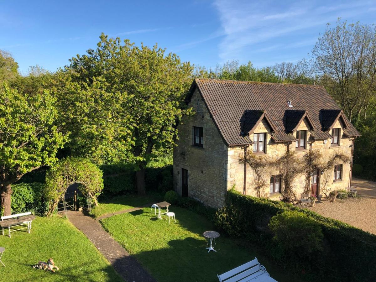 Fosse Farmhouse Holiday Cottages 치펜햄 외부 사진