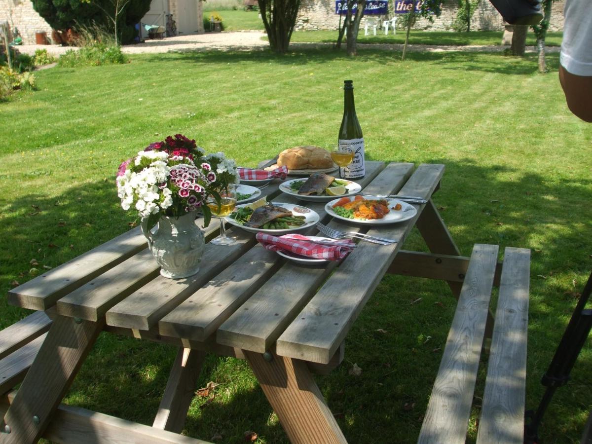Fosse Farmhouse Holiday Cottages 치펜햄 외부 사진